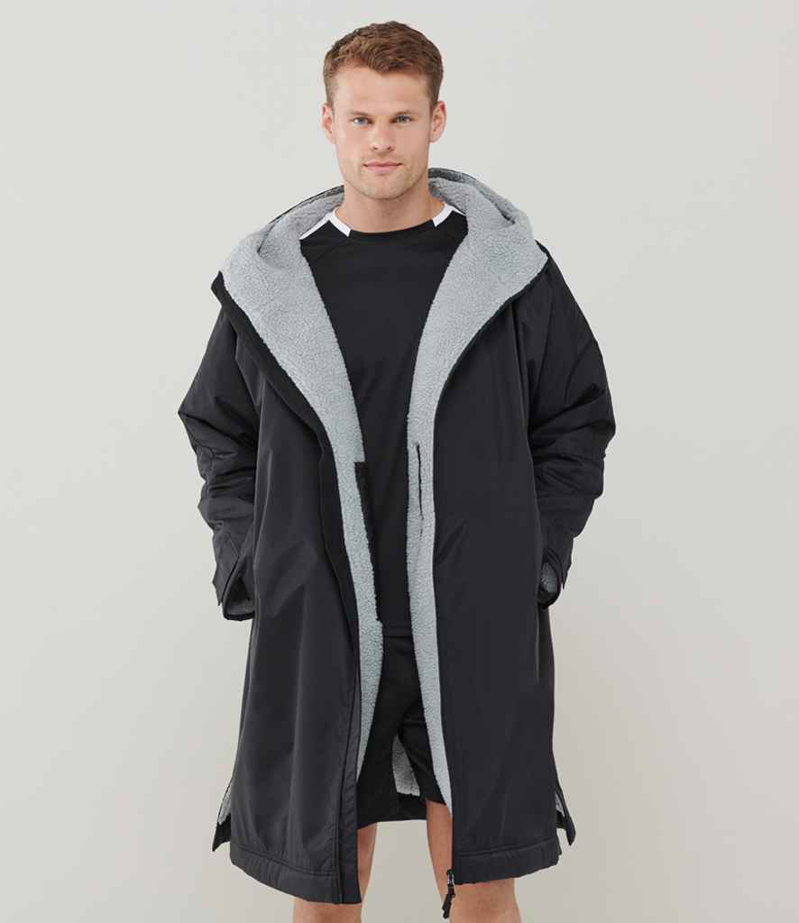 Finden + Hales Adults All Weather Robe